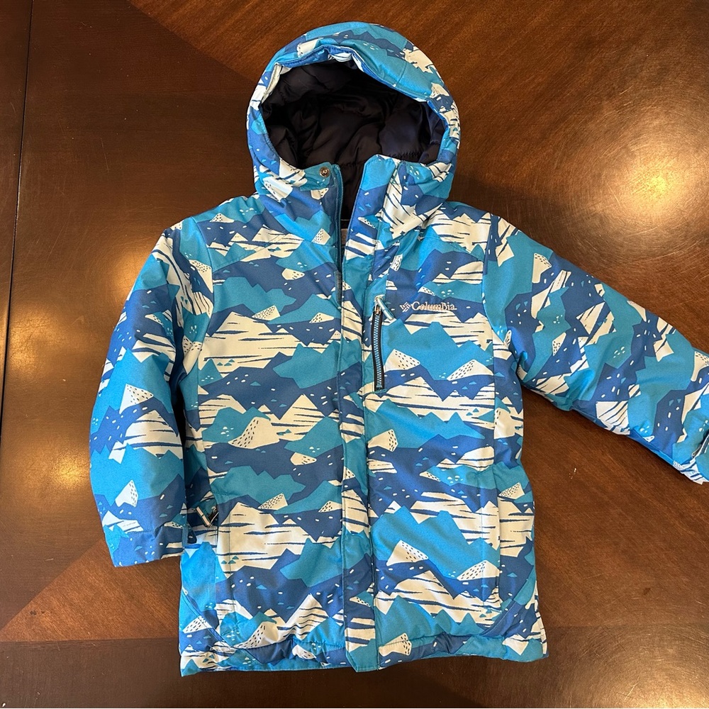 Columbia Kids Blue Patterned Puffer Jacket.